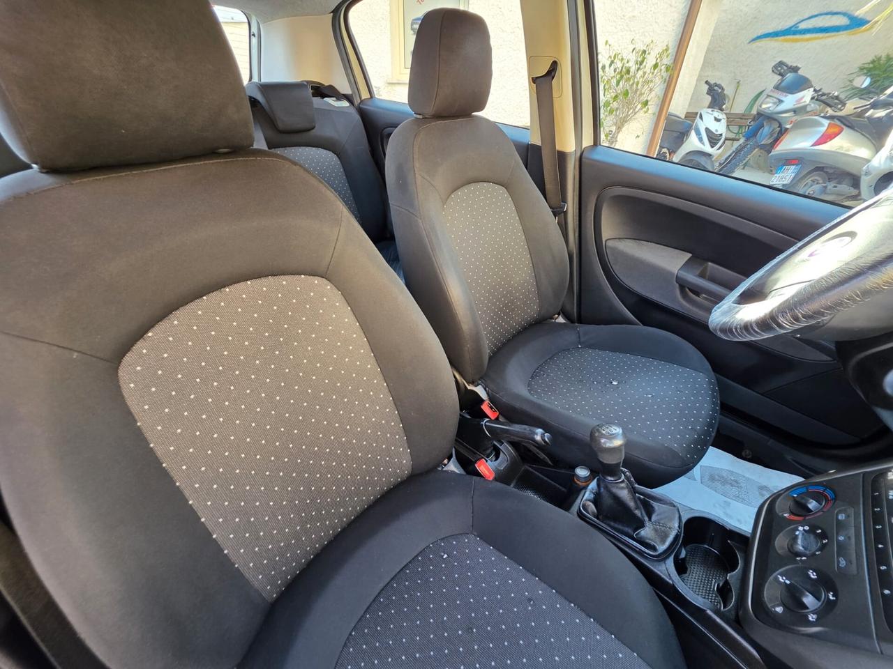 Fiat Grande Punto 1.3 MJT 75 CV 5 porte Active