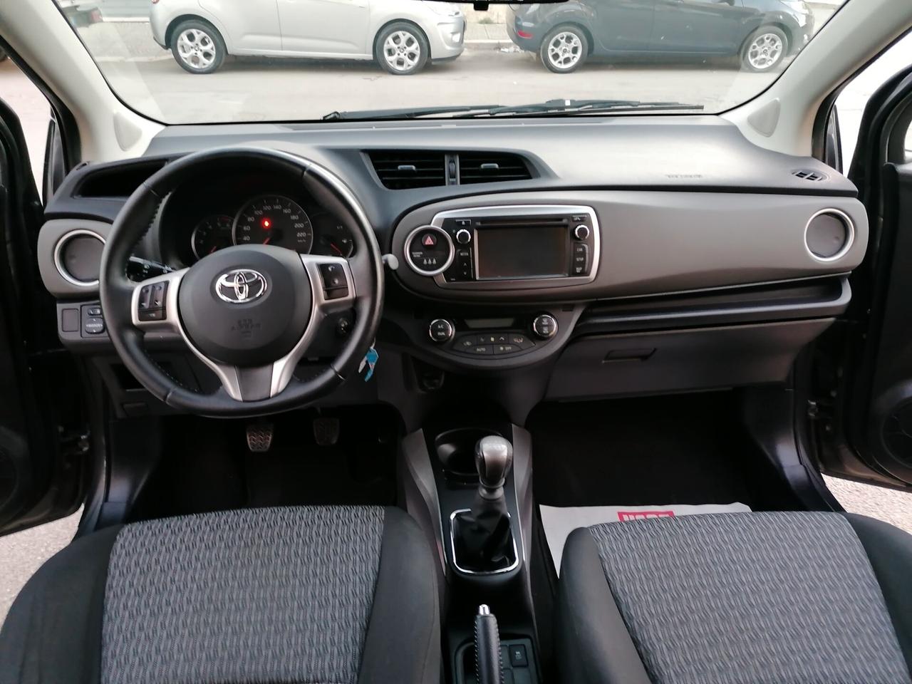 Toyota Yaris 1.4 D-4D 5 porte Lounge
