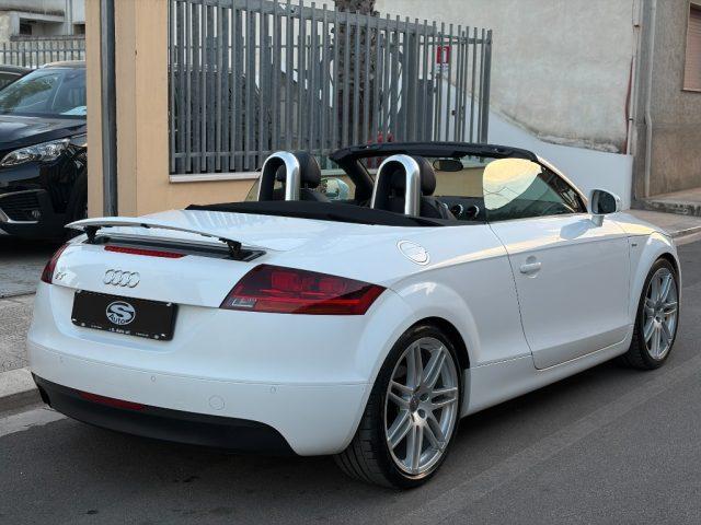 AUDI TT Roadster 1.8 TFSI S-line Bose