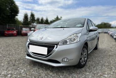 Peugeot 208 - APERTI AD AGOSTO