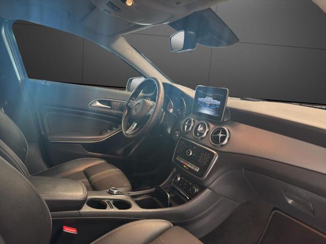 MERCEDES-BENZ GLA 180 Automatic Sport