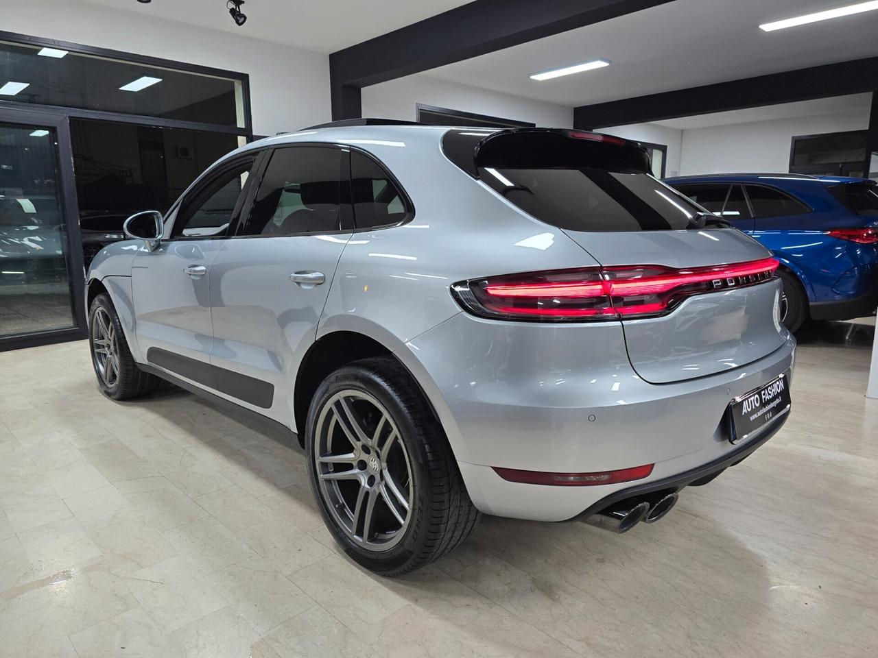 Porsche Macan 2.0 245 cv (Tetto panorama)