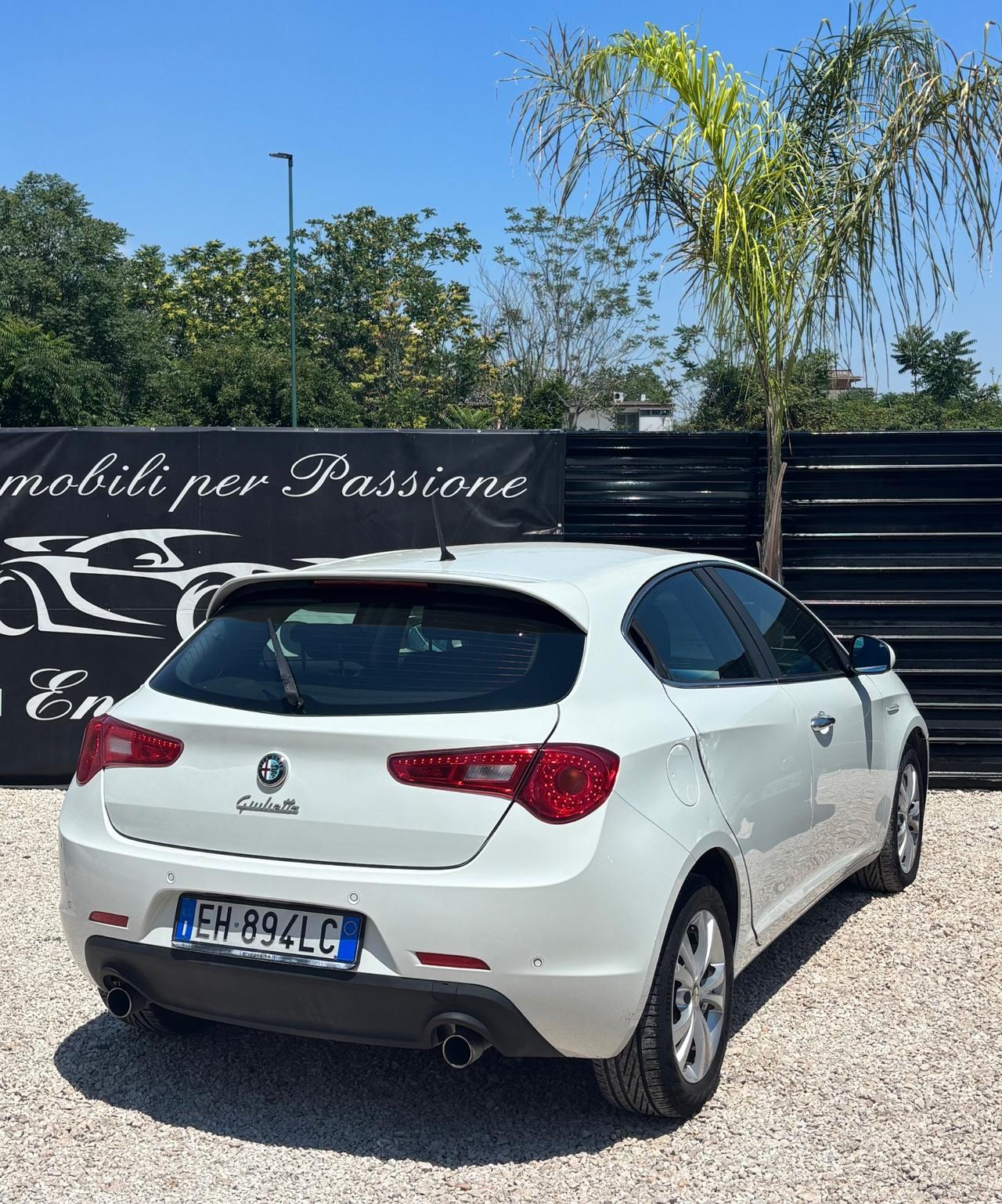 Alfa Romeo Giulietta 2.0 JTDm-2 140 CV Distinctive