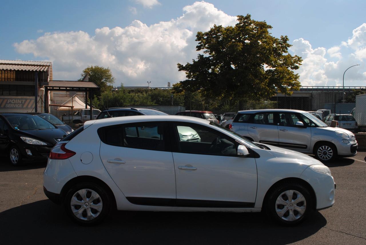 Renault Megane 1.5 dCi 90CV Attractive