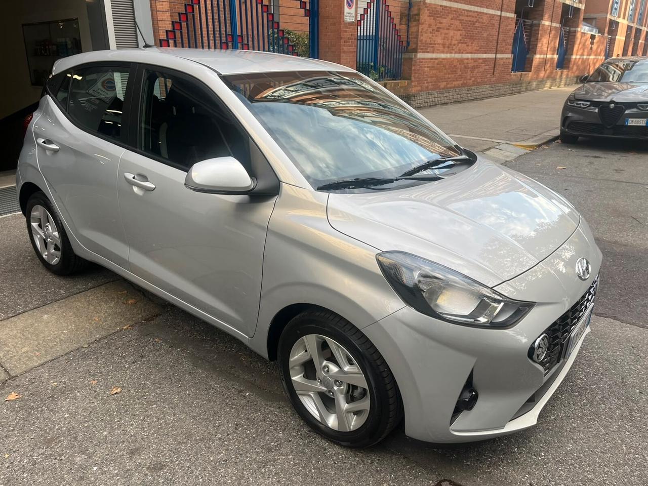 Hyundai i10 1.0 MPI AT Tech