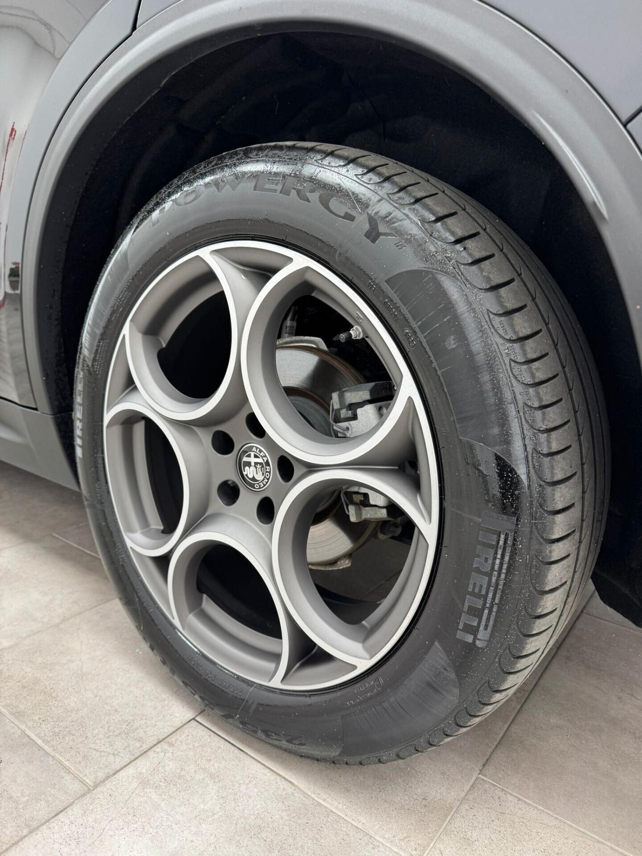 Alfa Romeo Stelvio 2.2 Turbodiesel 190 CV AT8 Q4 Sprint