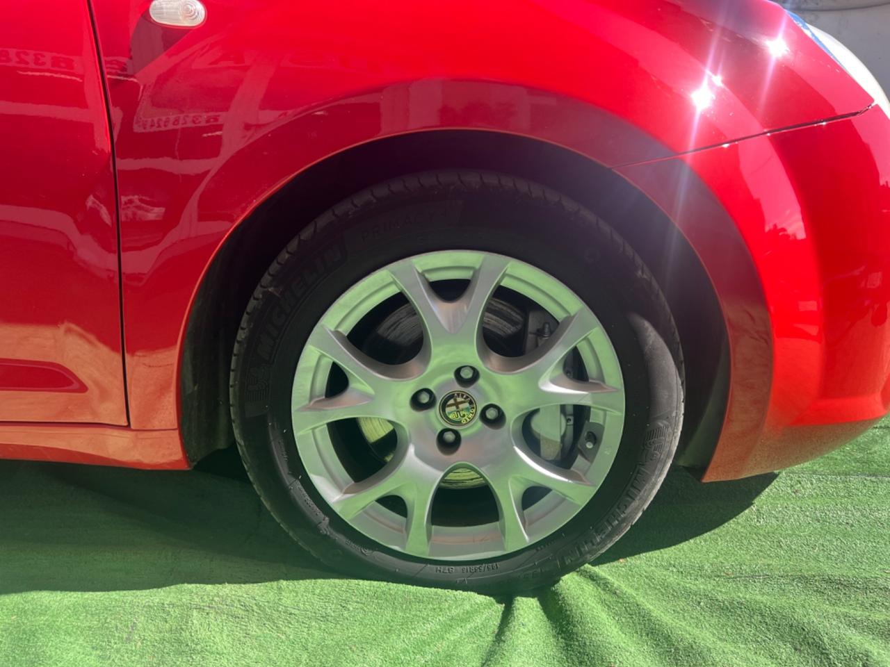 Alfa Romeo MiTo 1.4 T 155 CV Distinctive Premium Pack