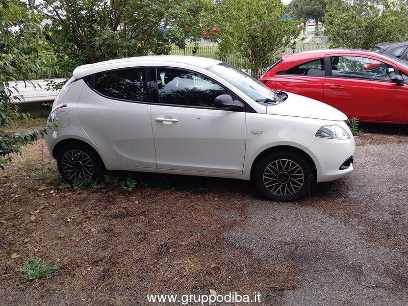 Lancia Ypsilon III 2011 Benzina 0.9 t.air S MomoDesign s&s 85cv dfn E6