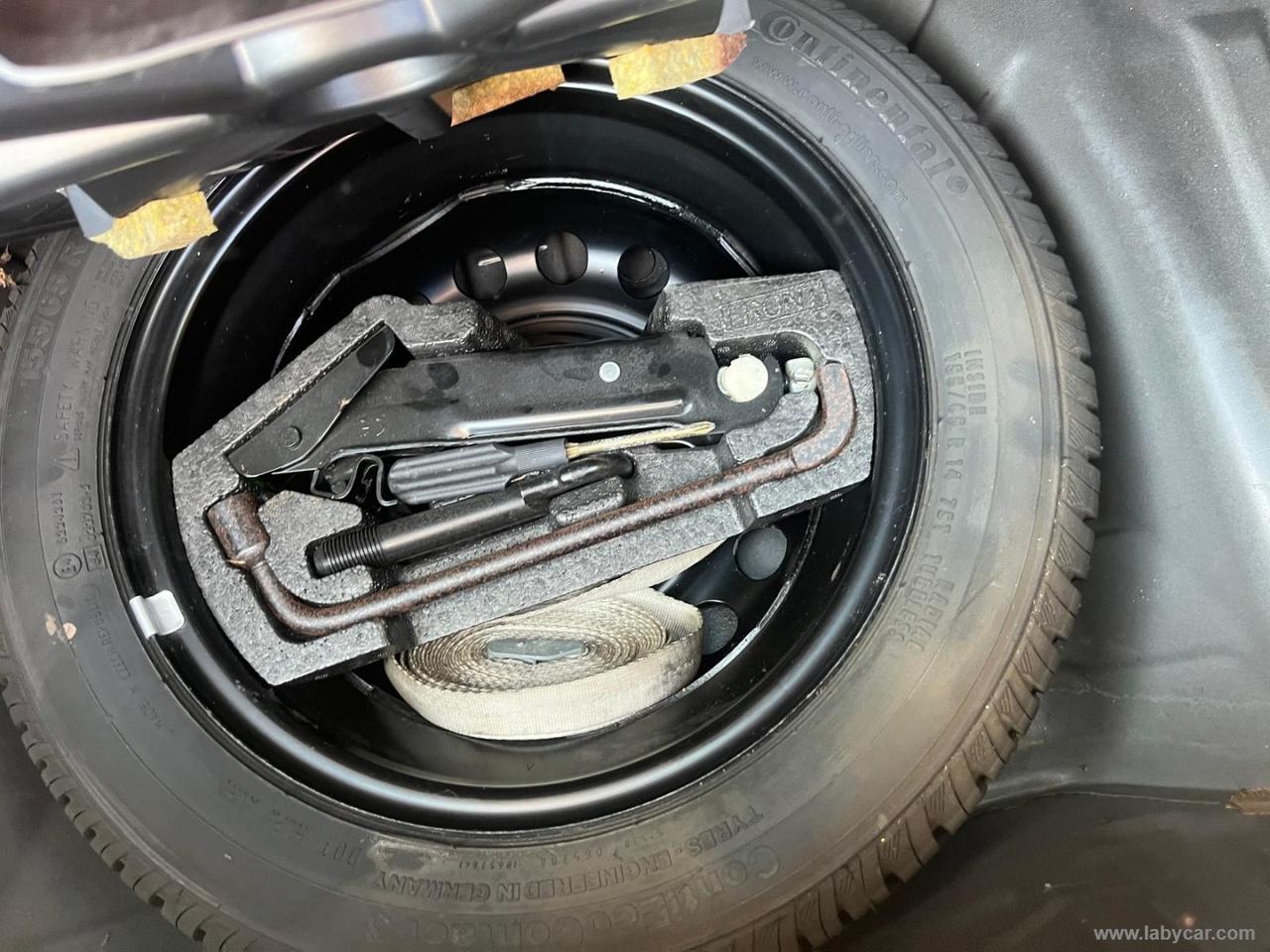 TOYOTA Aygo 1.0 VVT-i 5p. Sol PER NEOPATENTATI