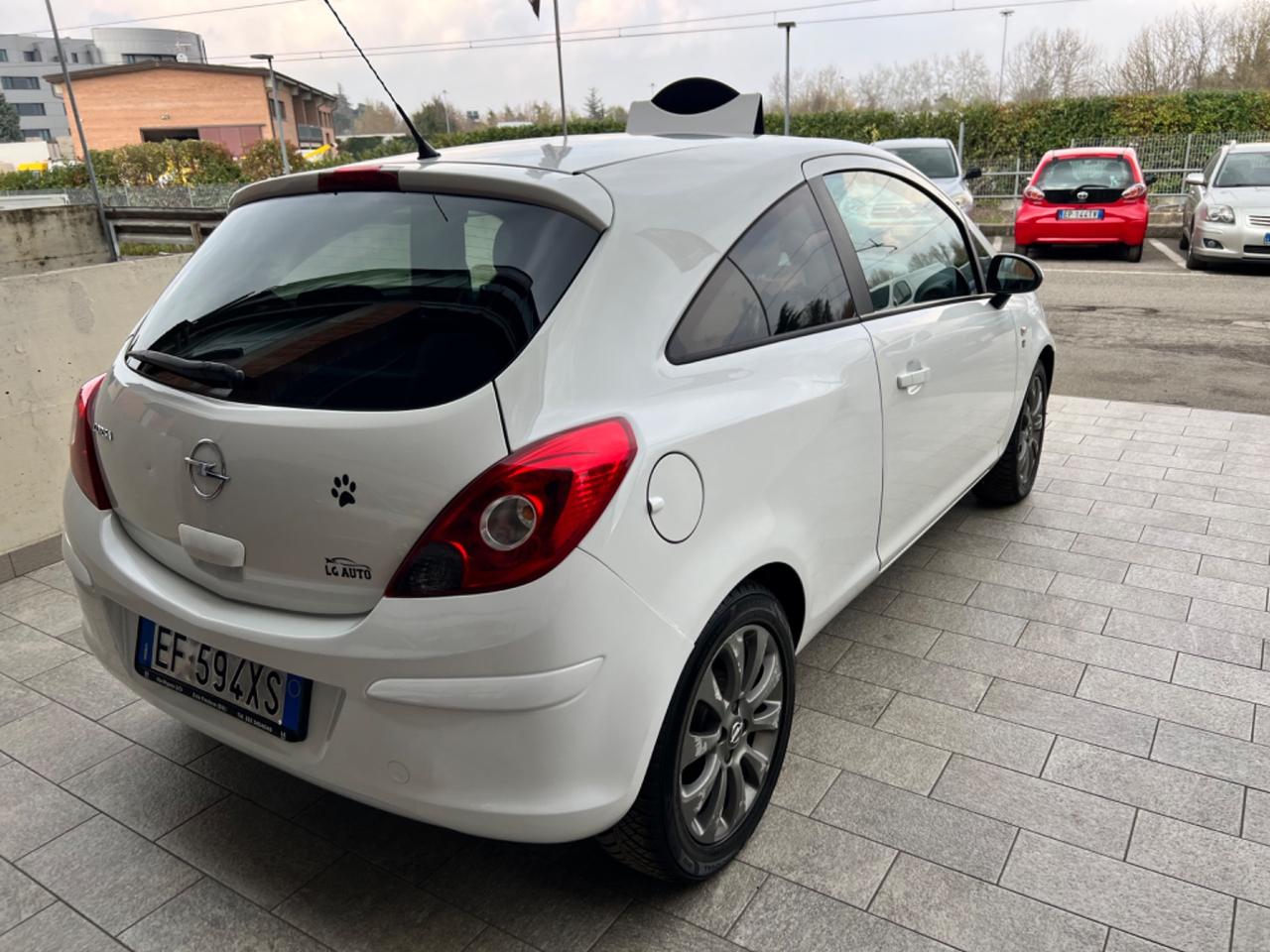 Opel Corsa 1.2 3 porte Edition