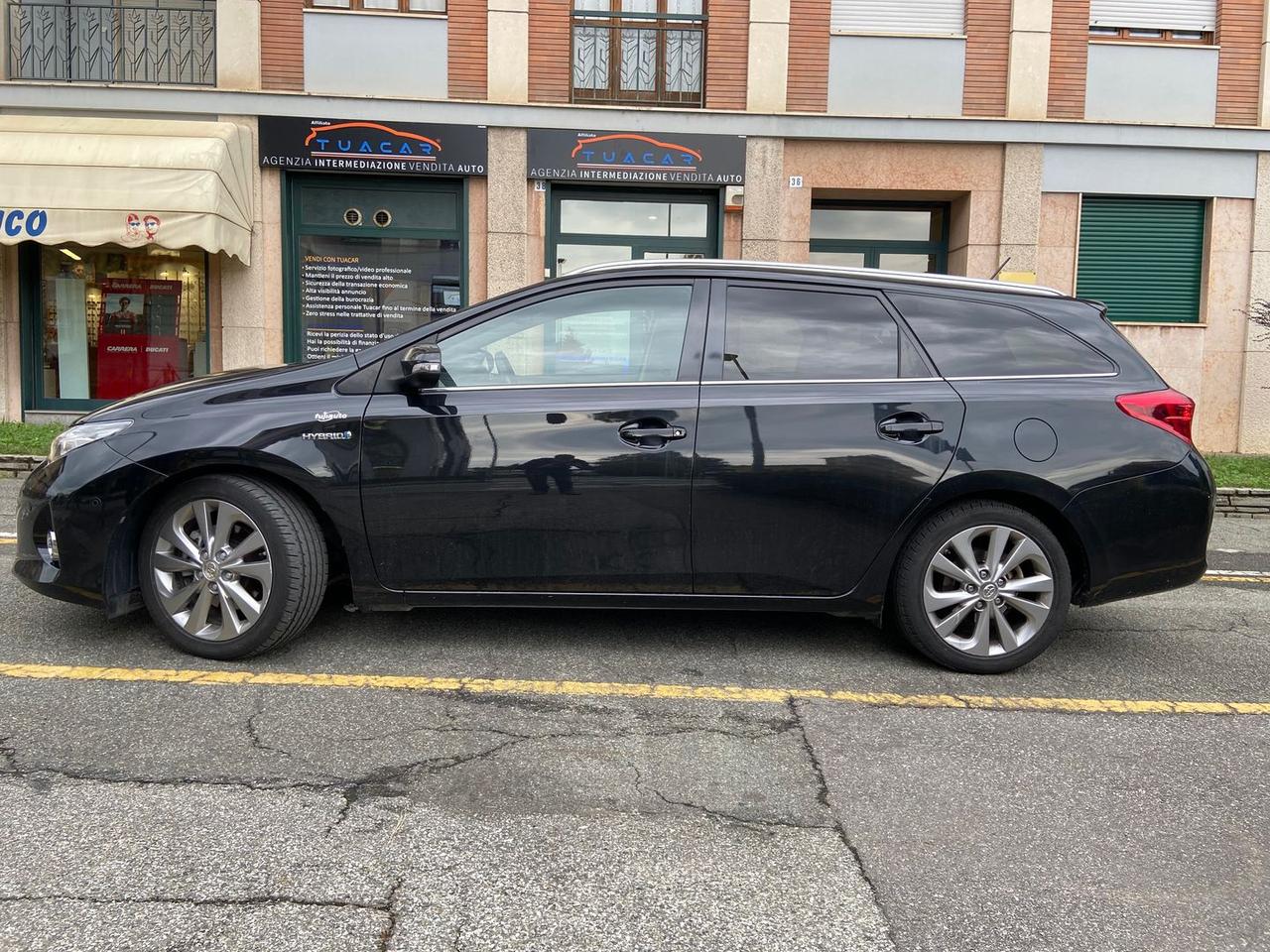 Toyota Auris 1.8 HEV Lounge