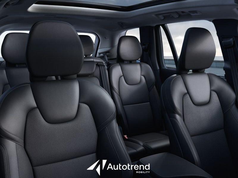 Volvo XC90 T8 310+145 CV Plug-in Hybrid AWD Automatica 7 posti Ultra Dark