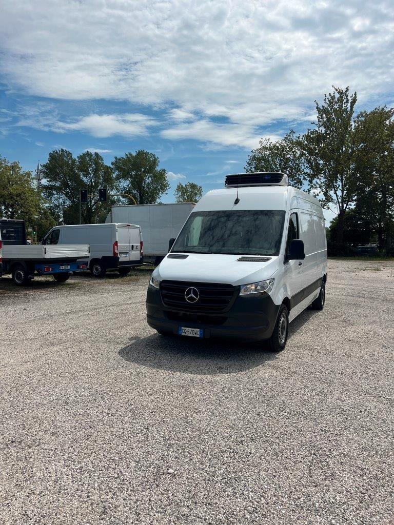 MERCEDES FRIGO CARRIER XARIOS