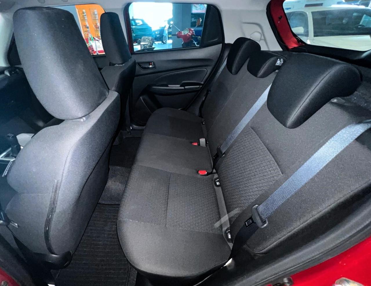 Suzuki Swift 1.2 Hybrid Top