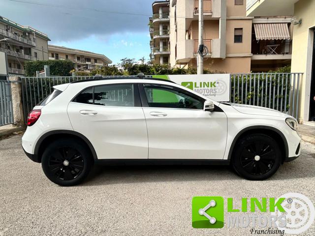 MERCEDES-BENZ GLA 180 PREMIUM AUTOMATICA
