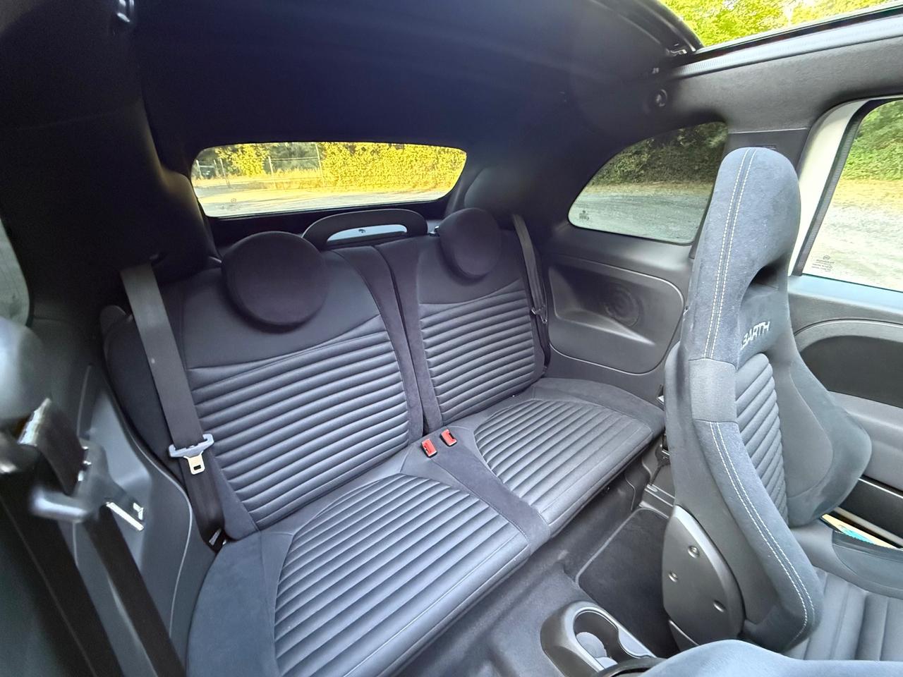 Abarth 595 C 1.4 Turbo T-Jet 180 CV