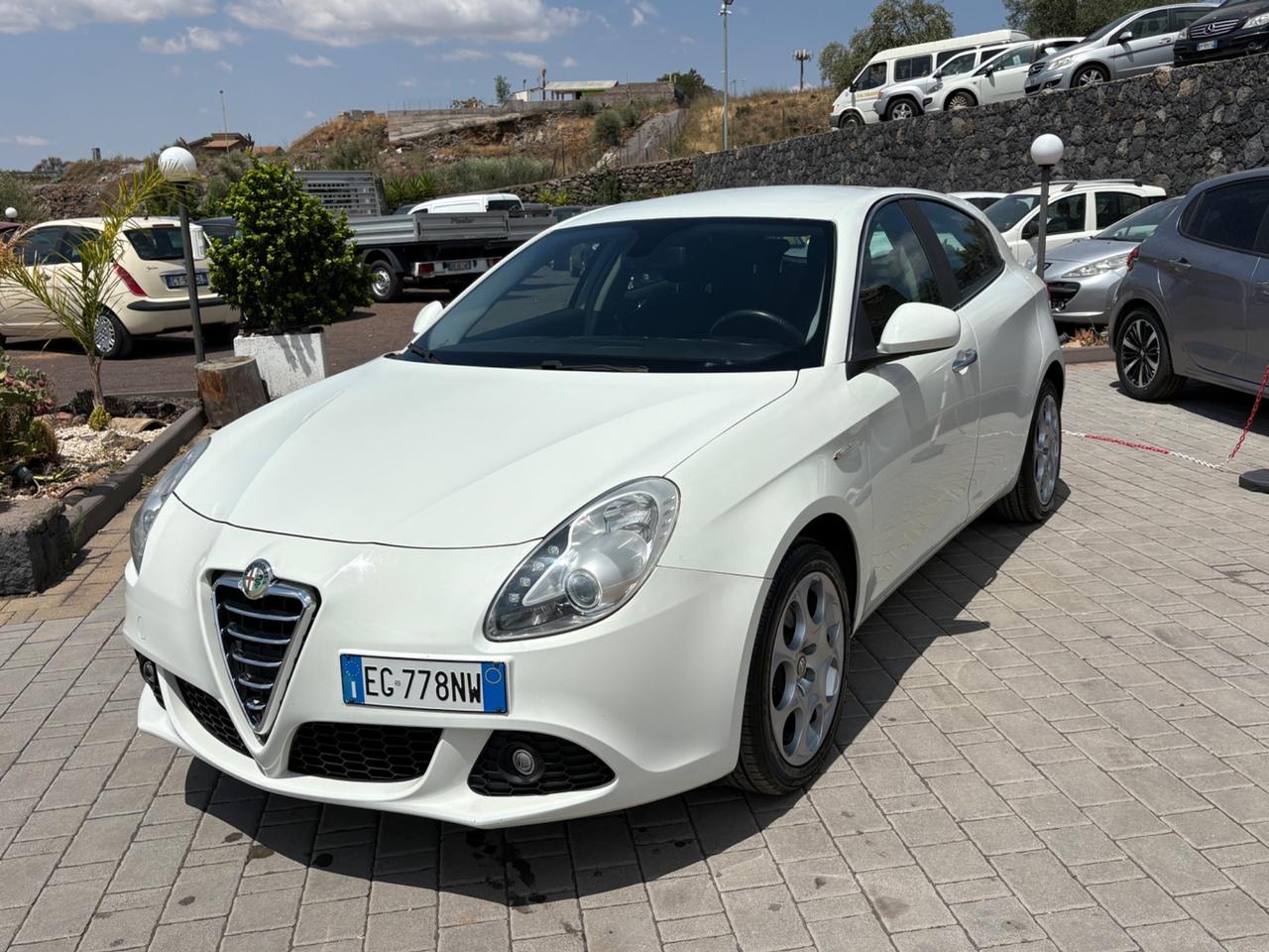 Alfa Romeo Giulietta 2.0 JTDm-2 140 CV Distinctive