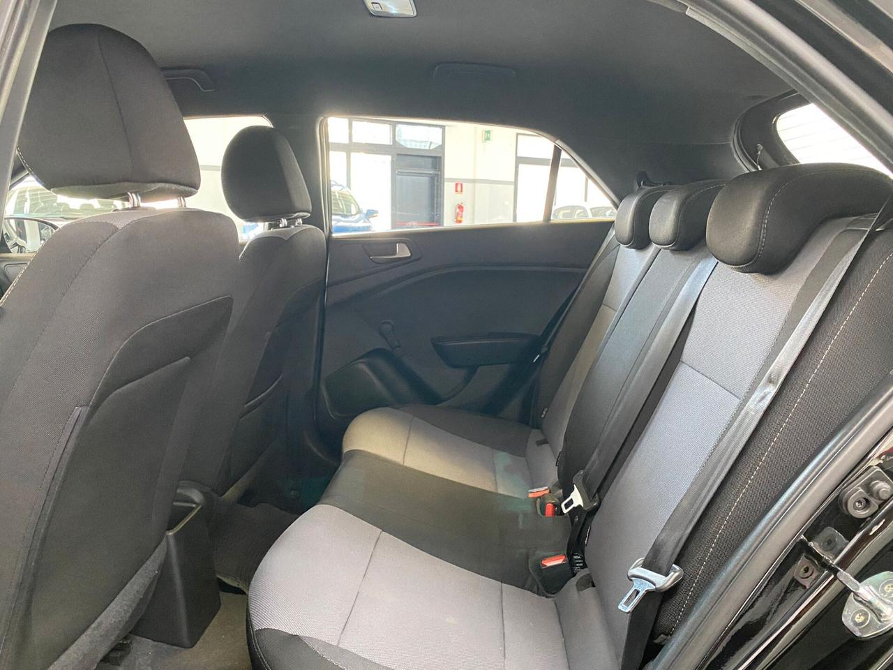 Hyundai i20 1.1 CRDi 12V 5 porte Blackline 6Marce