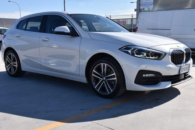 BMW 116 d 5p. Business Advantage *NAVIGATORE, PELLE, LED*