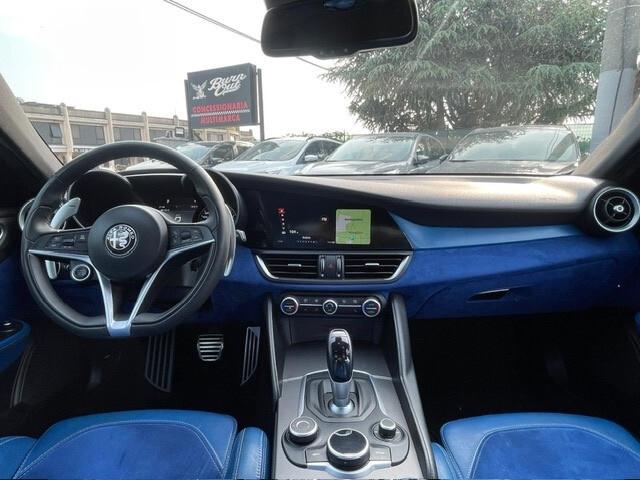 Alfa Romeo Giulia 2.2 Turbodiesel 210 CV AT8 AWD Q4 Veloce