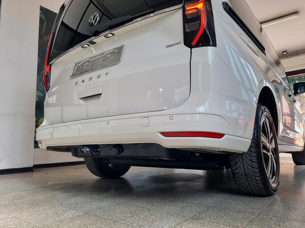 Volkswagen Caddy 1.5 TGI 130cv Style Maxi UNICA IN TUTTA EUROPA!