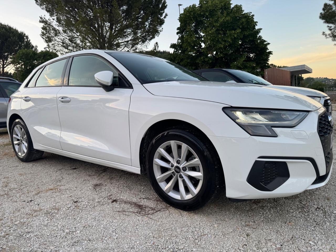 Audi A3 SPB 30 g-tron S tronic Business Advanced