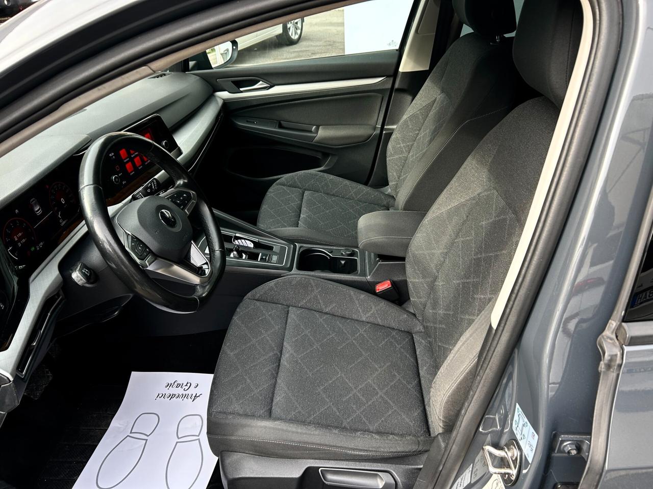 Volkswagen Golf 1.5 TGI DSG Life 2021