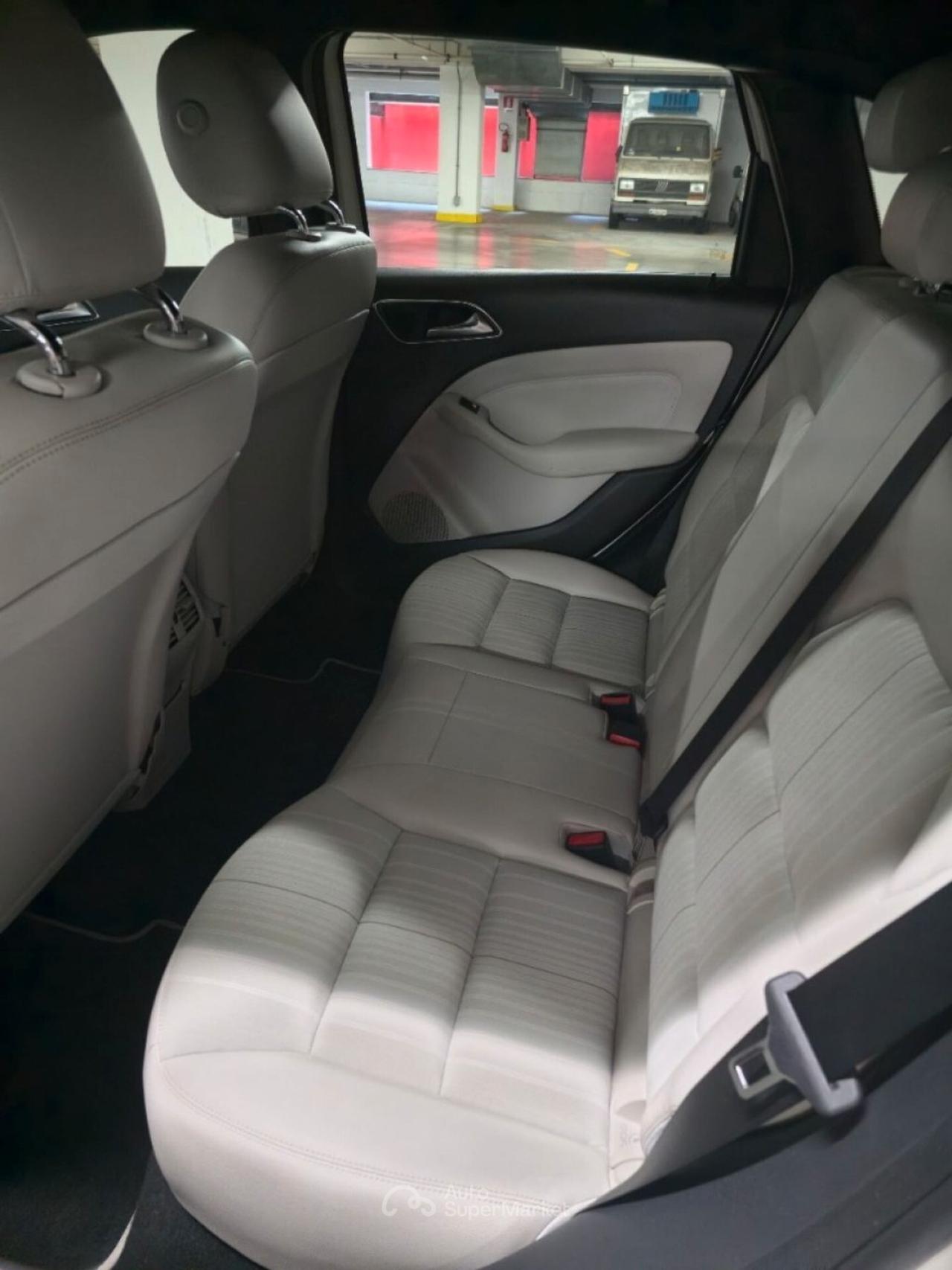 Mercedes-benz B 200 CDI BlueEFFICIENCY Premium