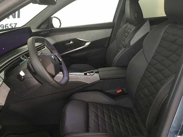 Peugeot 3008 Allure 1.2 Hybrid 136 cv - Aziendale