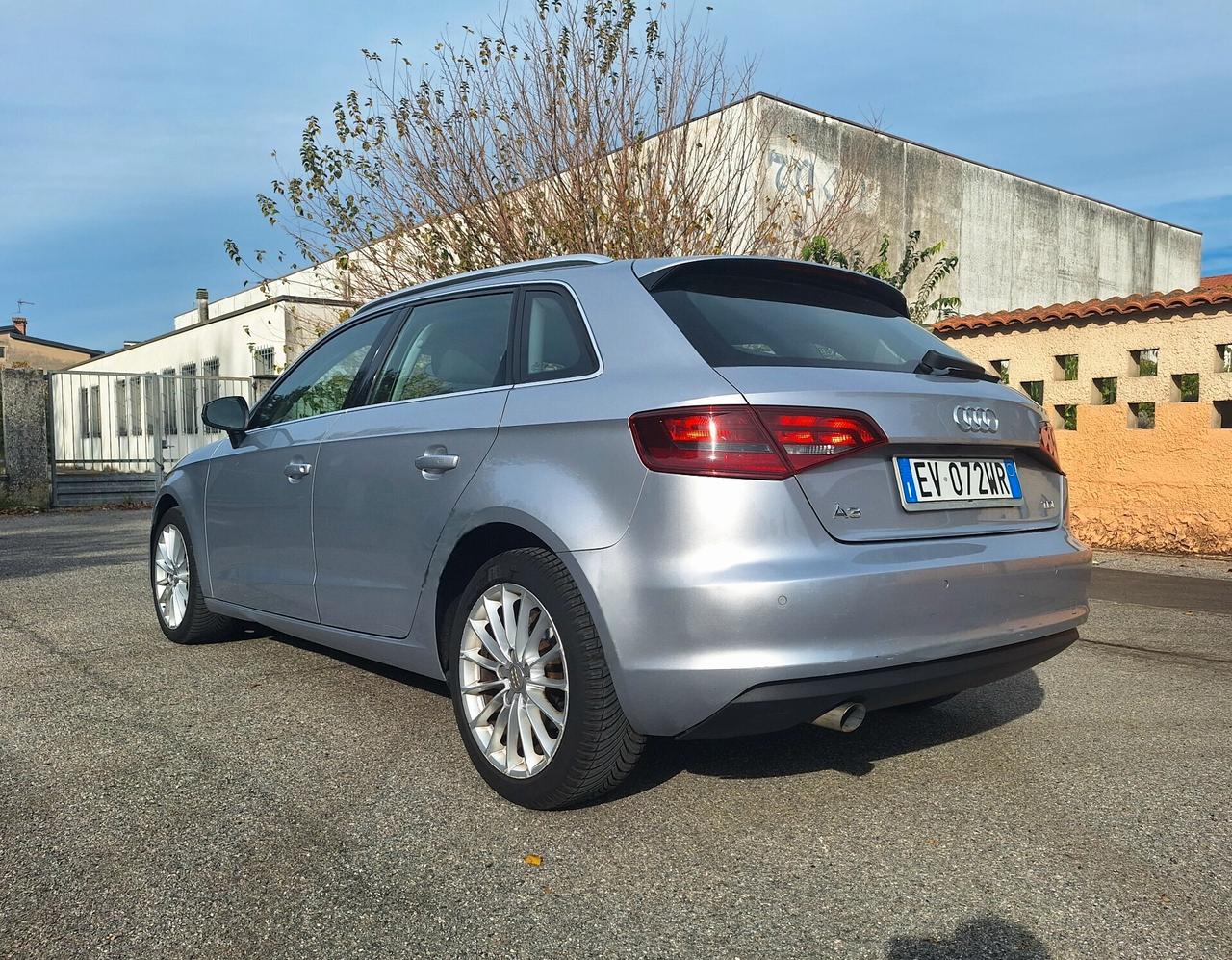 Audi A3 SPB 1.6 TDI ultra Attraction