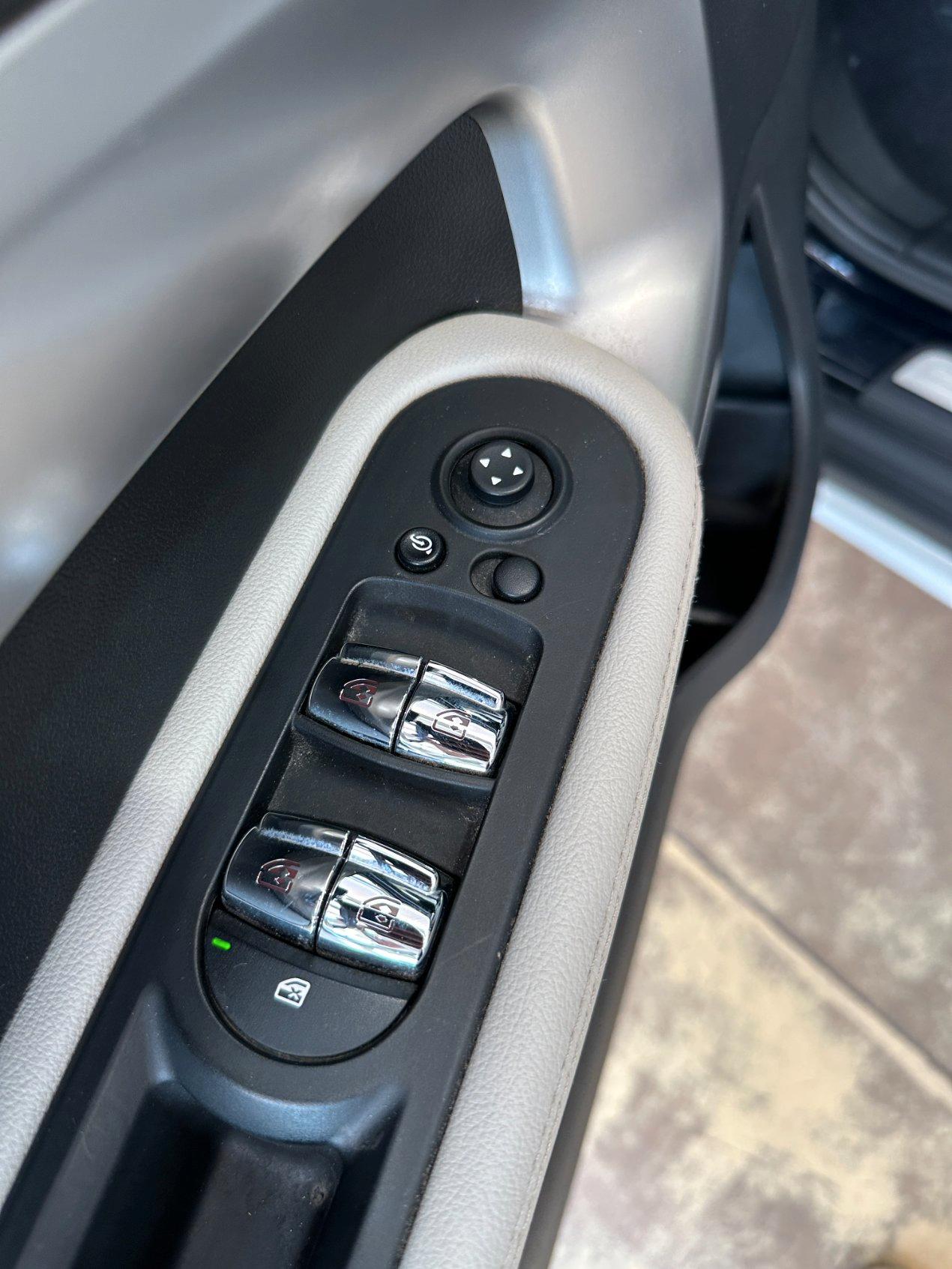 Mini Countryman Cooper D Yours 2.0 Auto - LED - 18" - Tetto - Carplay - Pelle - IVA