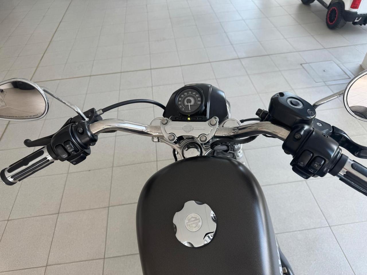 Harley-davidson 1200 Sportster HARLEY-DAVIDSON SPORTSTER 1200 XL R