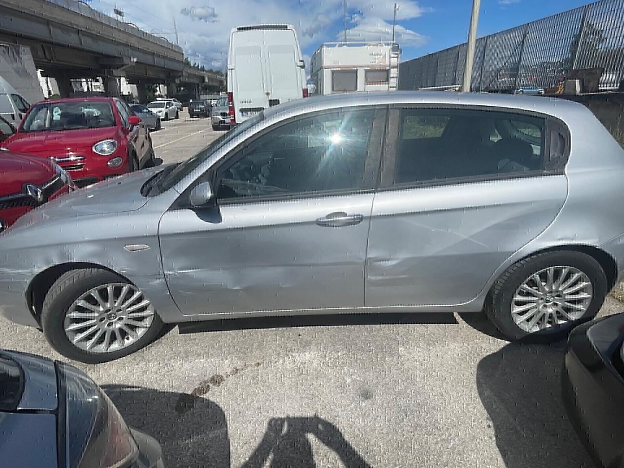 Alfa Romeo 147 1.6 16V TS (105) 5 porte Progression