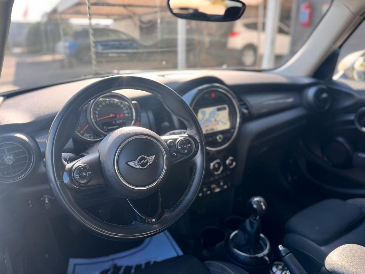Mini 1.5 Cooper D Business 5p.