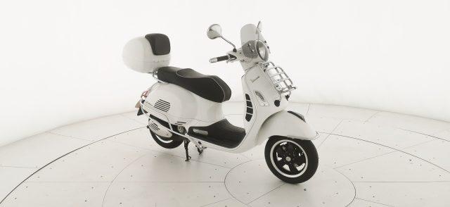 PIAGGIO Vespa GTS 300 Super GTS
