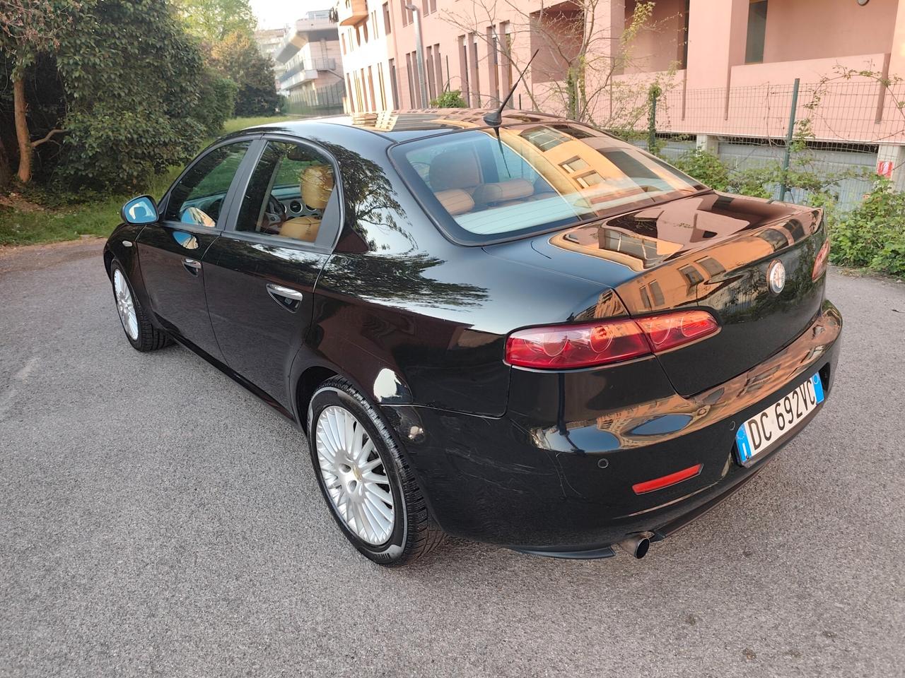 Alfa Romeo 159 1.9 JTDm 16V Exclusive Q-Tronic