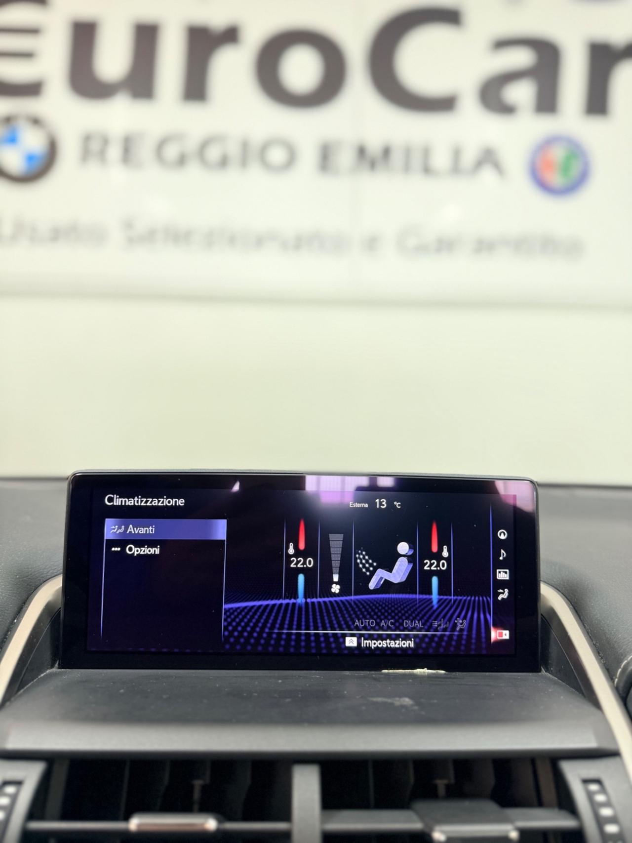 Lexus NX 300h 2.5 Hybrid 155CV 4WD Luxury 07/2020 EURO 6D