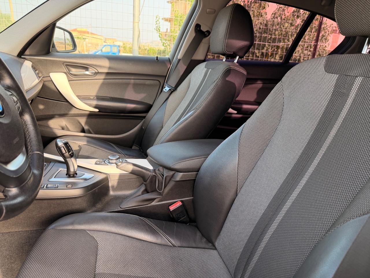 Bmw 118 118d 5p. Sport 2015 fari uxeno navigatore