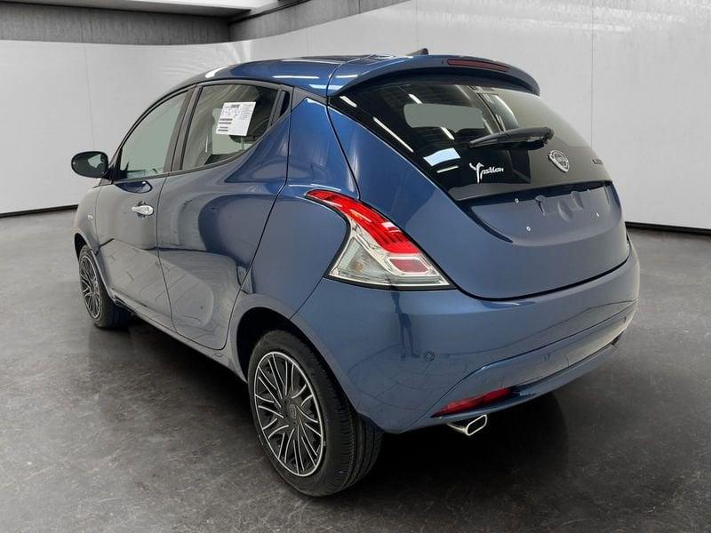Lancia Ypsilon 1.0 firefly hybrid Gold s&s 70cv 5p.ti