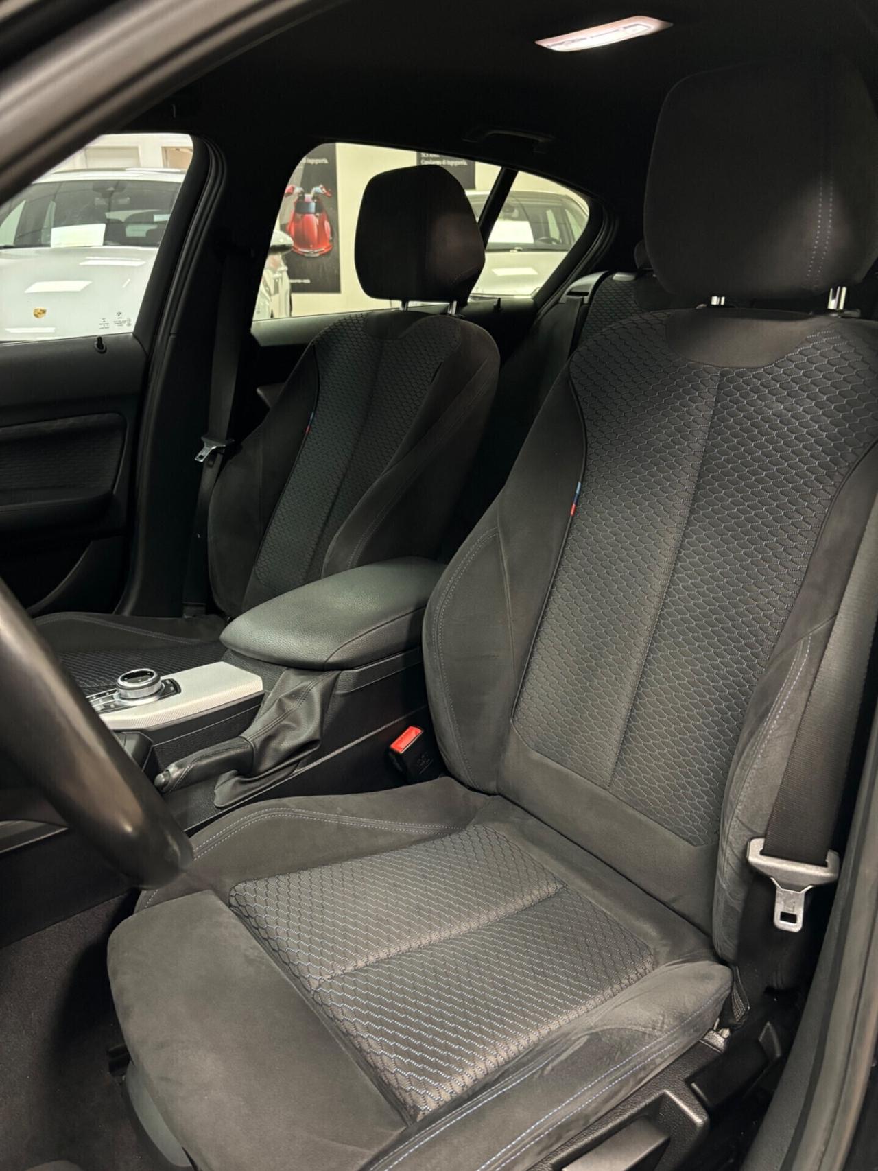 Bmw 118 118d 5p. Msport