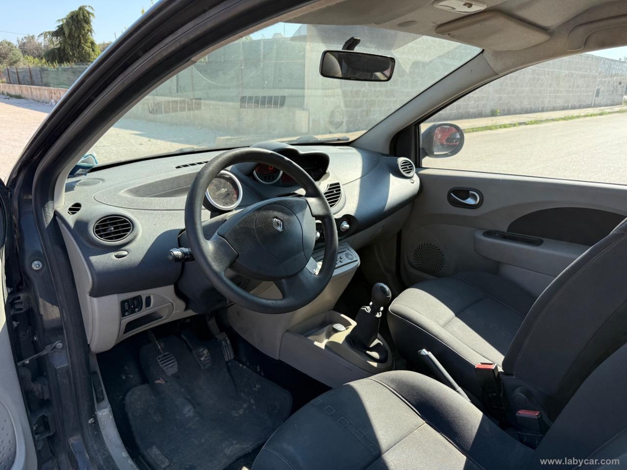 RENAULT Twingo 1.2 8V