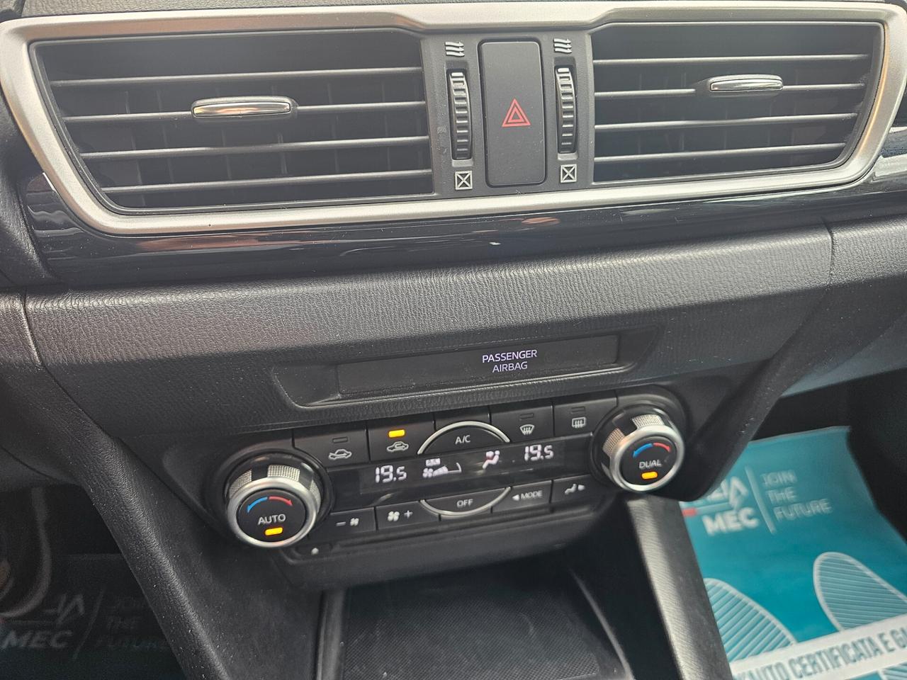 Mazda 3 Mazda3 1.5 Skyactiv-G Evolve