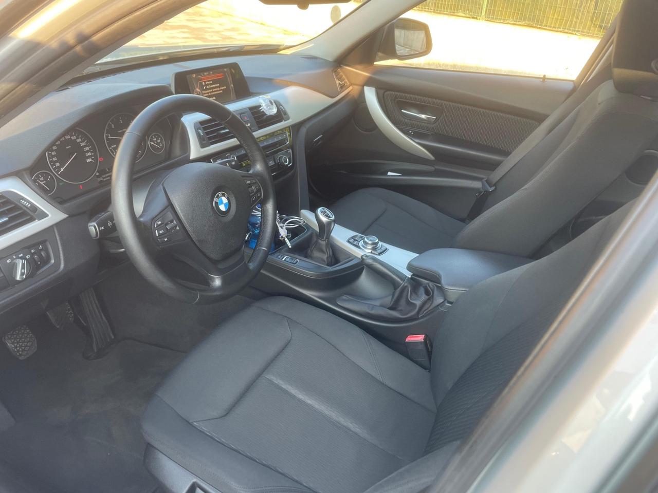 Bmw 318 xDrive Touring 2016