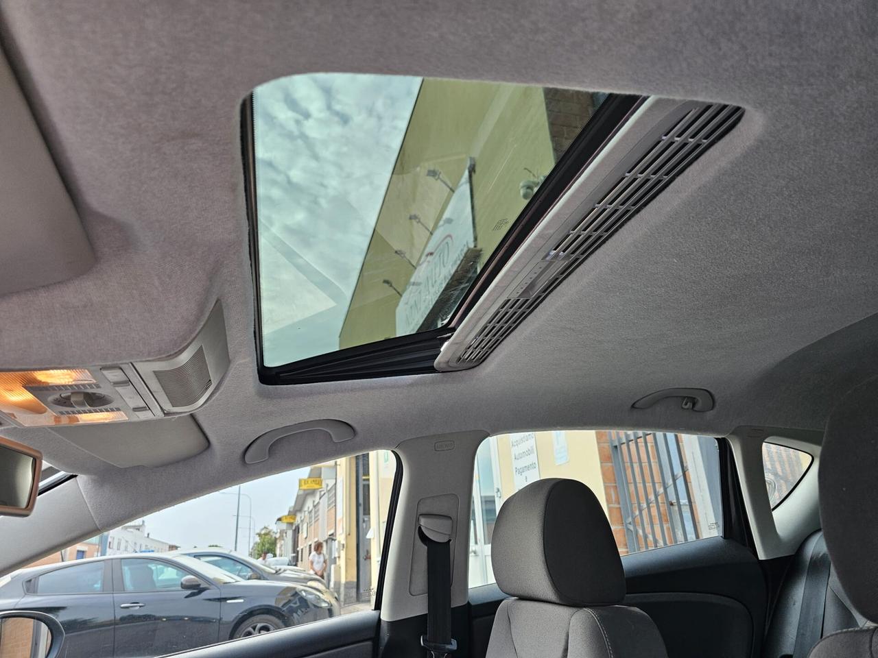 Seat Leon 1.6 TDI 105cv Style*DSG*Tetto*Euro5*