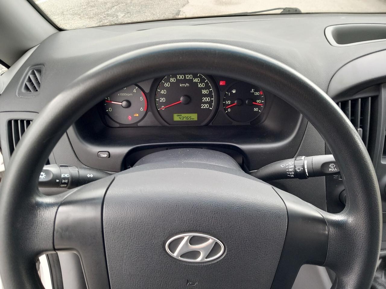 Hyundai H-1 2.5 CRDi Van 6 p.ti Style