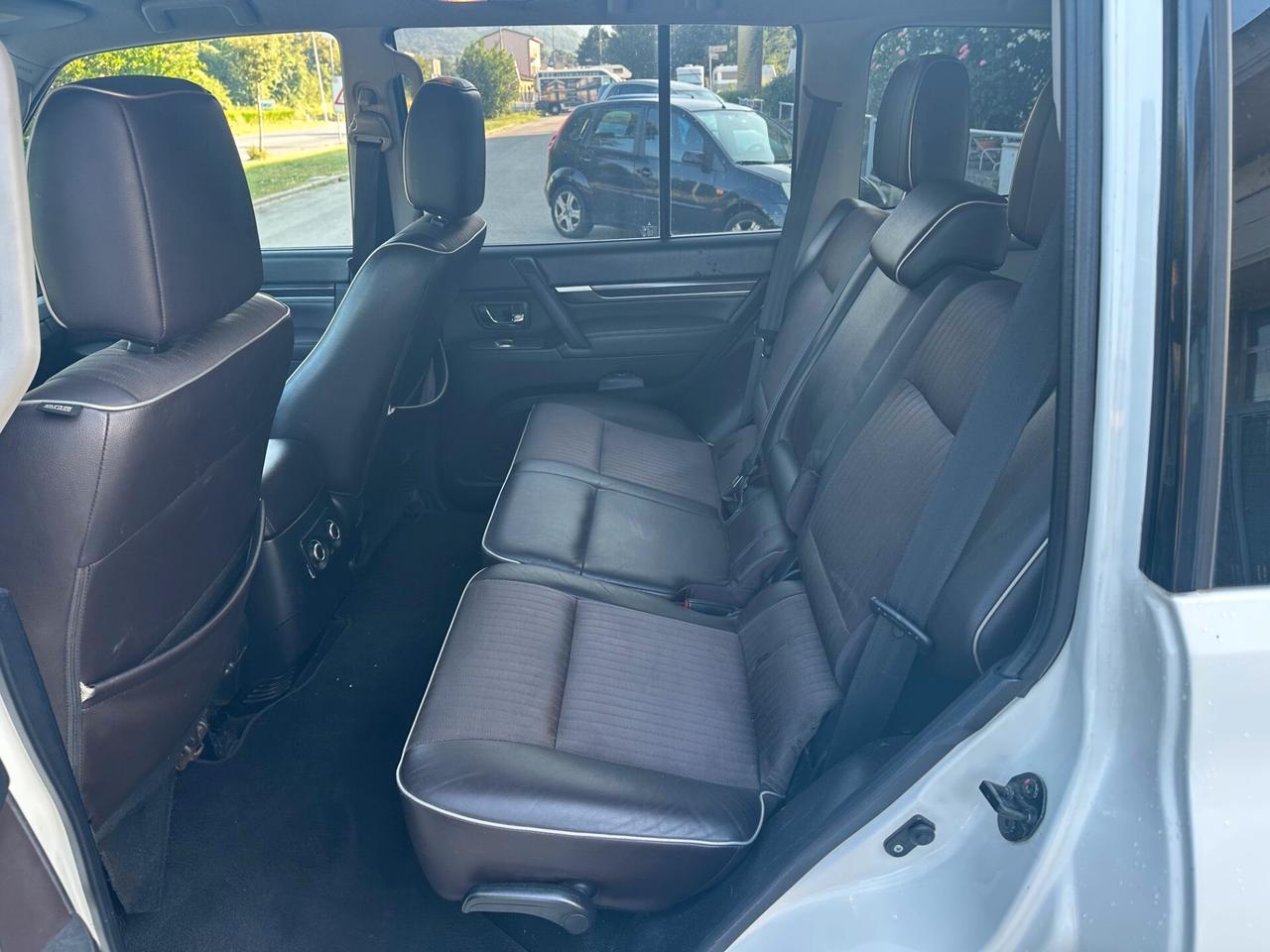 Mitsubishi Pajero 3.2 DI-D 16V aut. 5p. Instyle DPF