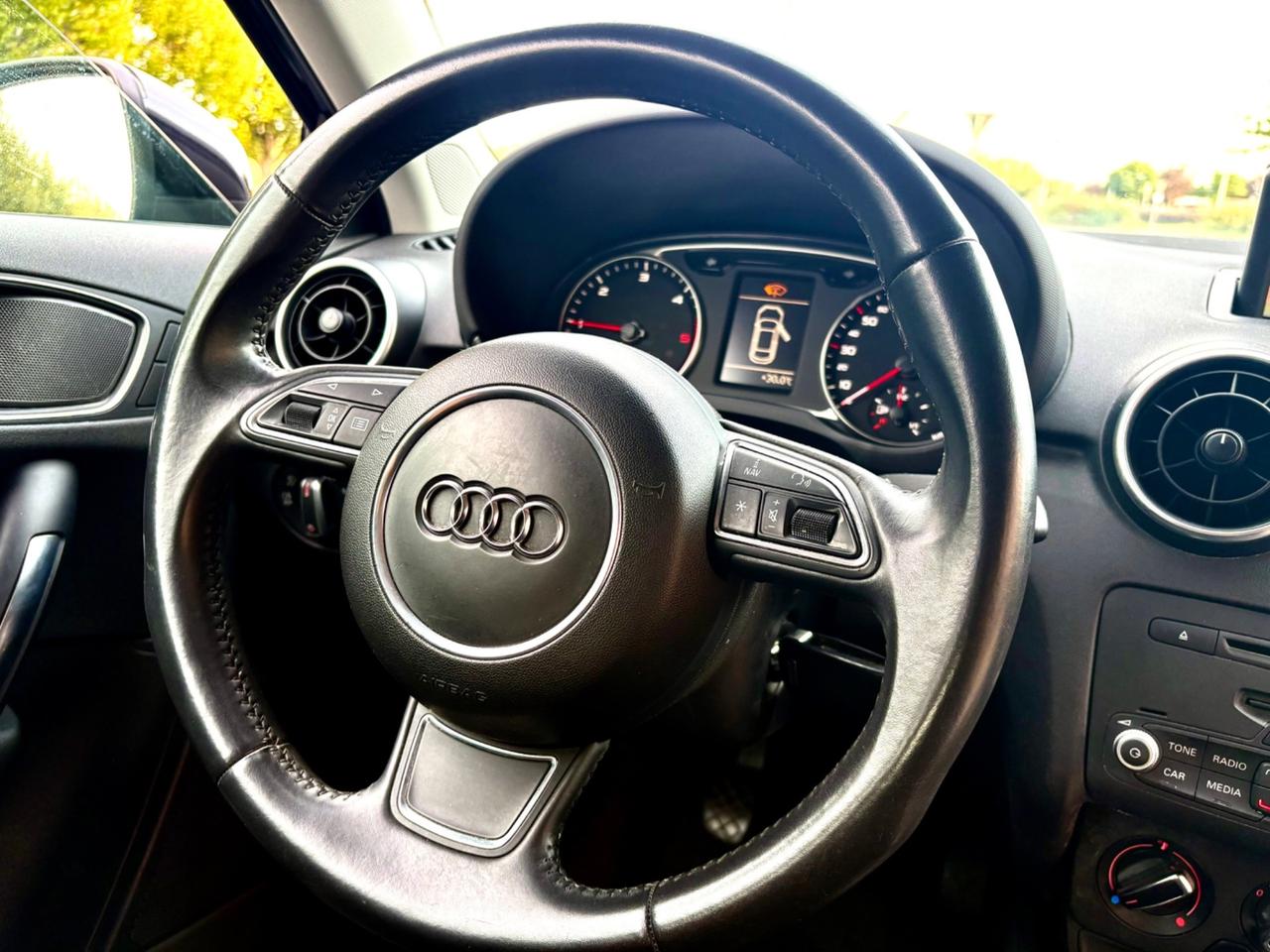Audi A1 1.6 TDI 105 CV Admired 1prop perfetta
