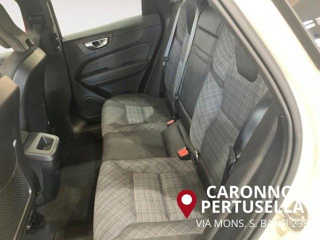 VOLVO XC60 B4 (d) automatico Core