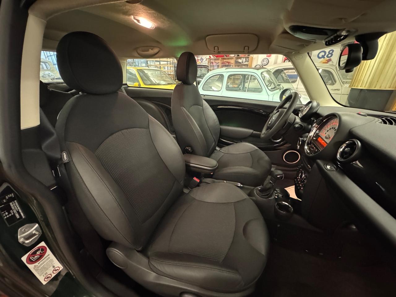 Mini 2.0 16V Cooper D Automatica