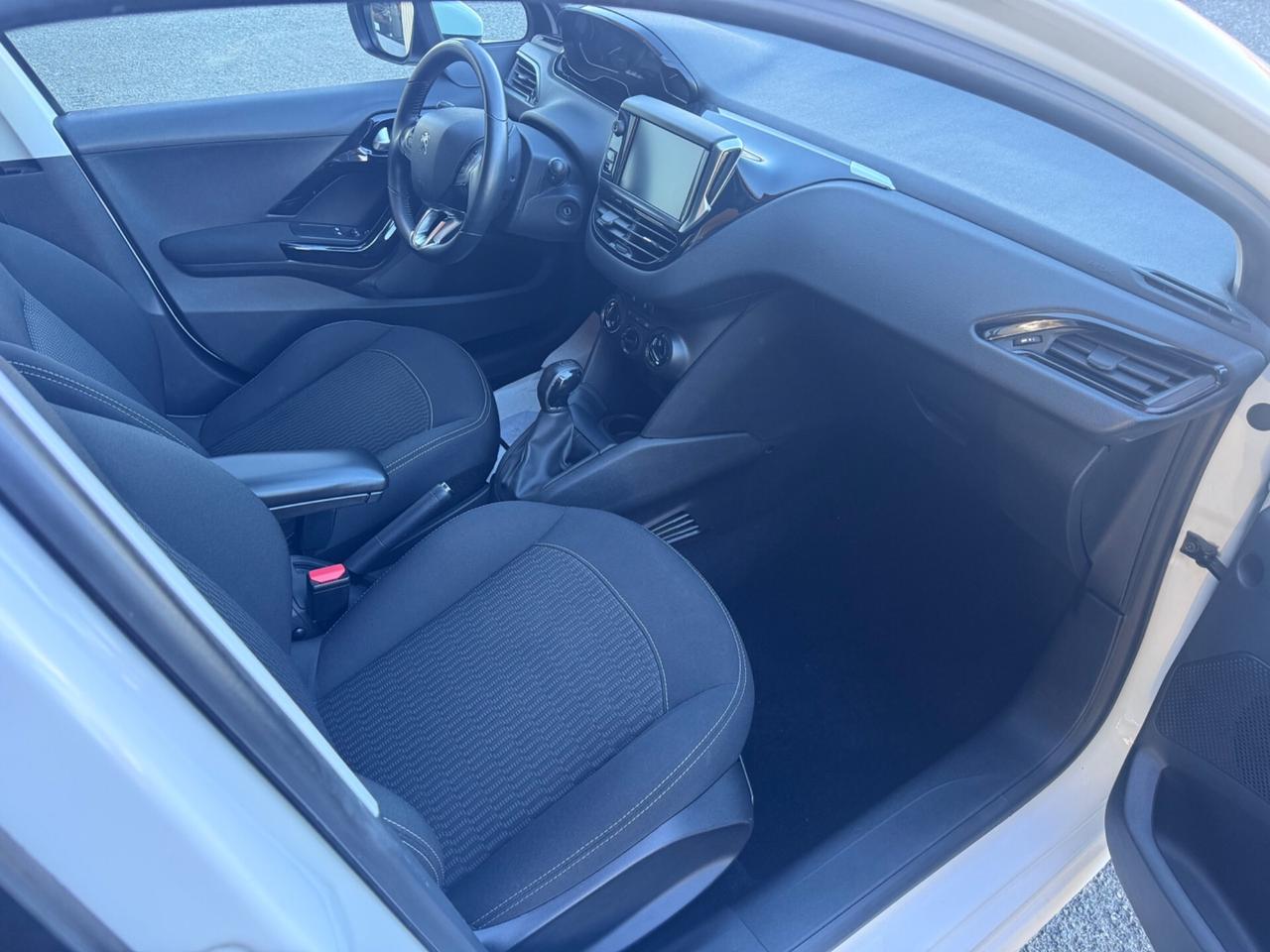 Peugeot 208 82 cv 5 porte Allure